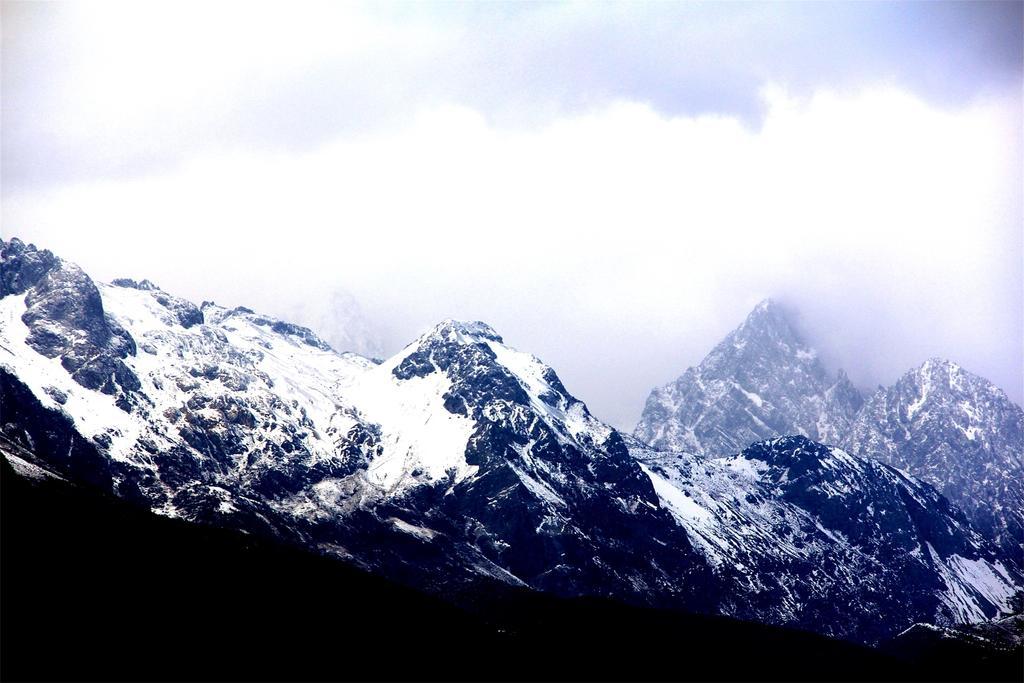 Lijiang Baisha Free Time Designed Hotel Экстерьер фото